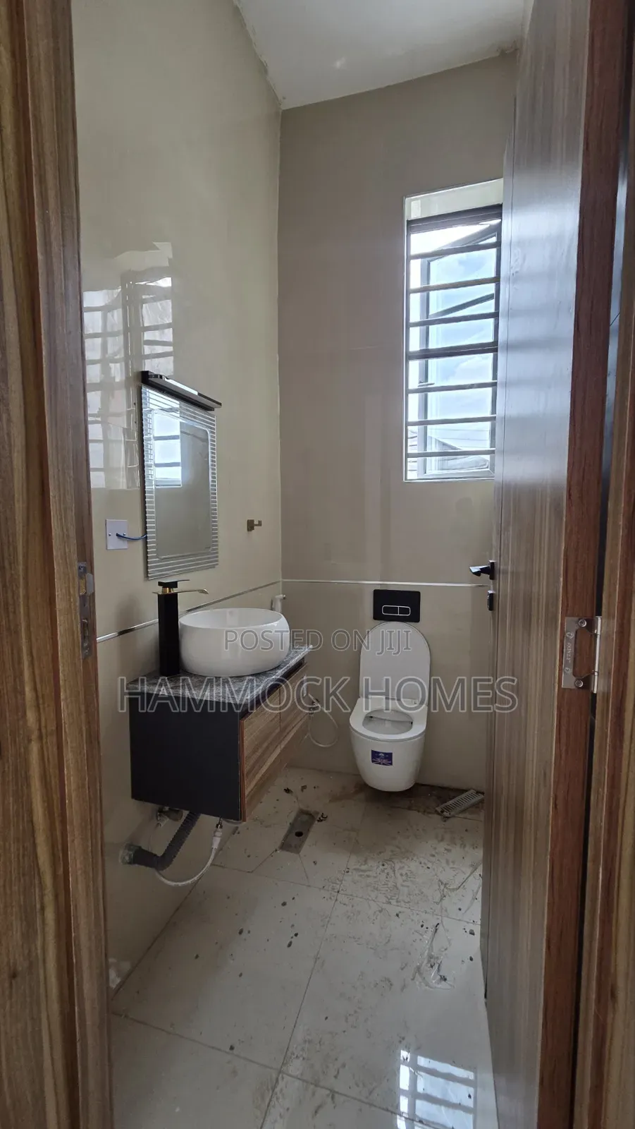 5bdrm Duplex in Okebadan Estate, Akobo for sale