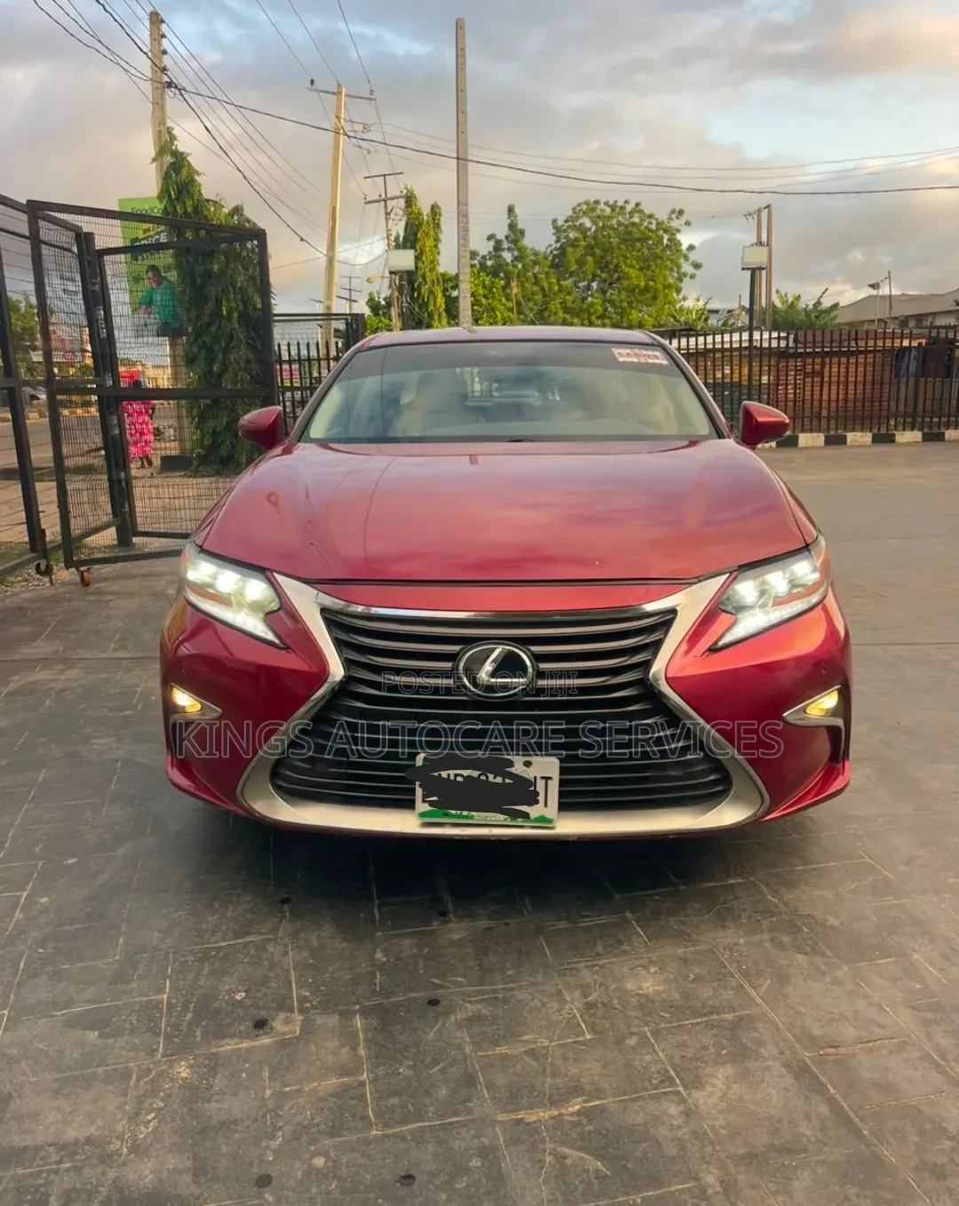 Lexus ES 2013 Red