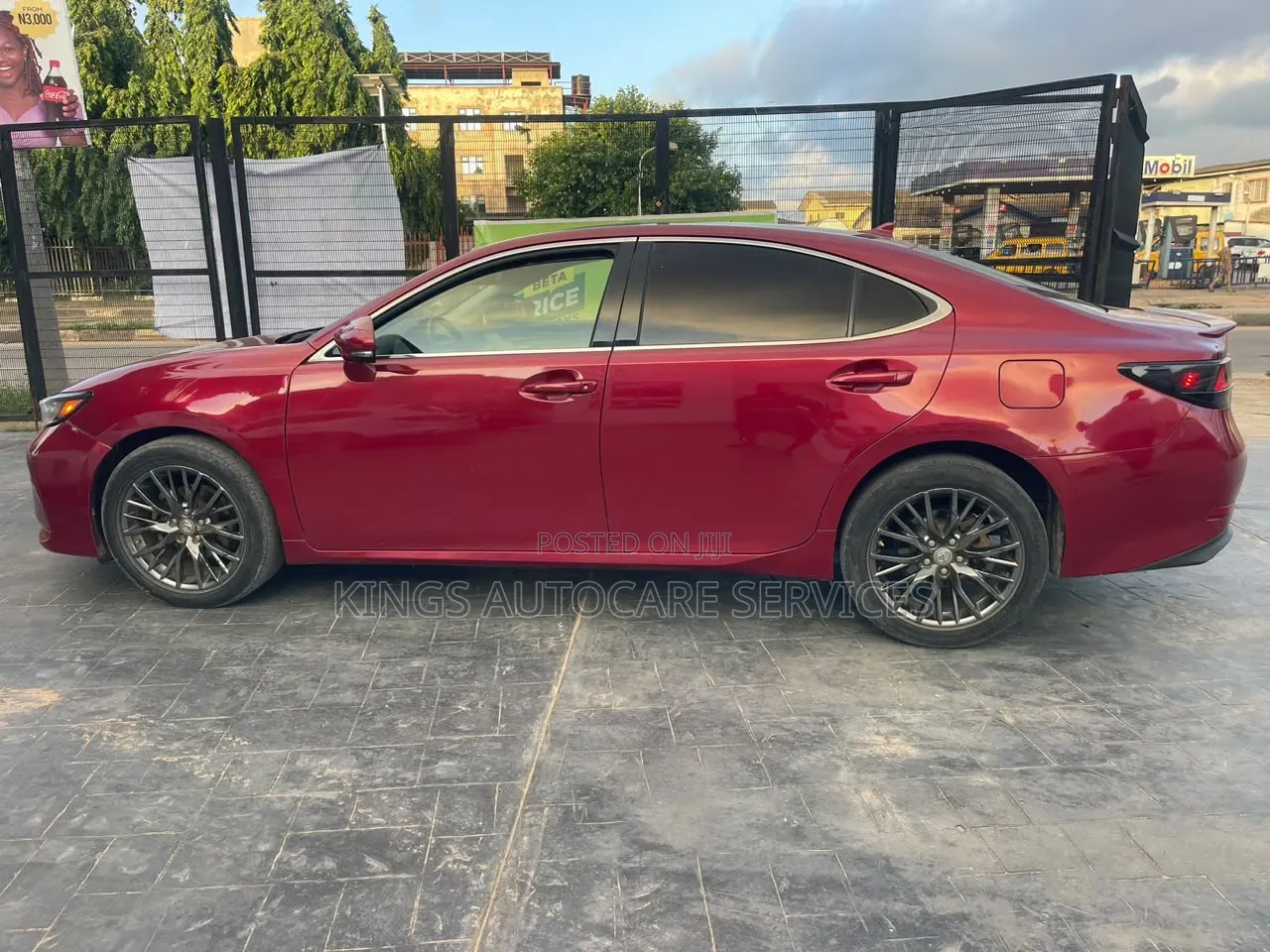Lexus ES 2013 Red