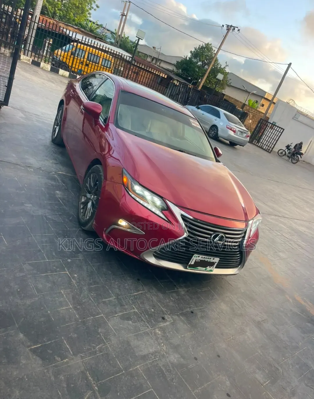 Lexus ES 2013 Red