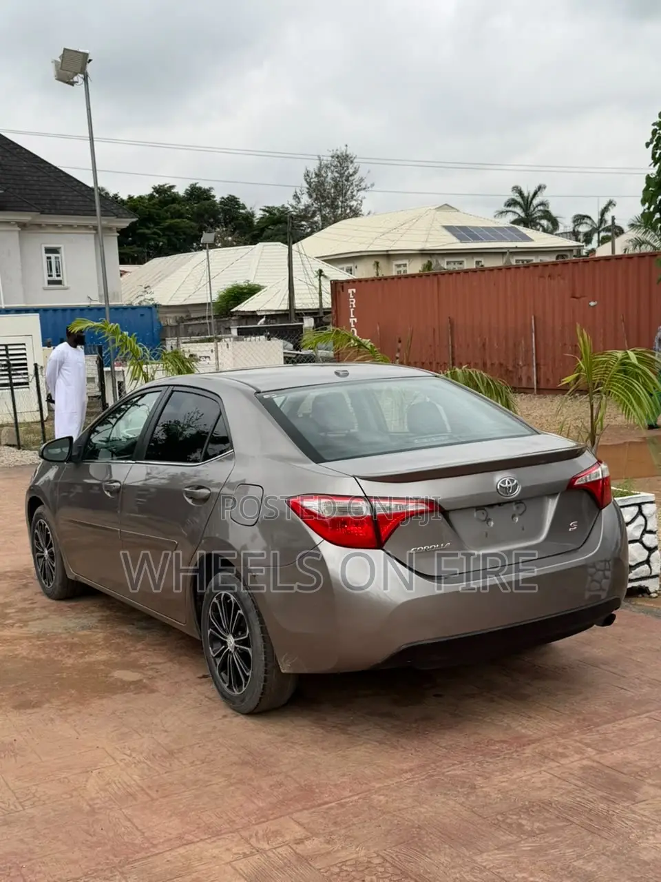 Toyota Corolla LE Eco 4dr Sedan (1.8L 4cyl CVT) 2014 Gray