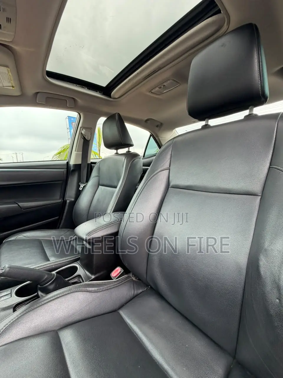 Toyota Corolla LE Eco 4dr Sedan (1.8L 4cyl CVT) 2014 Gray