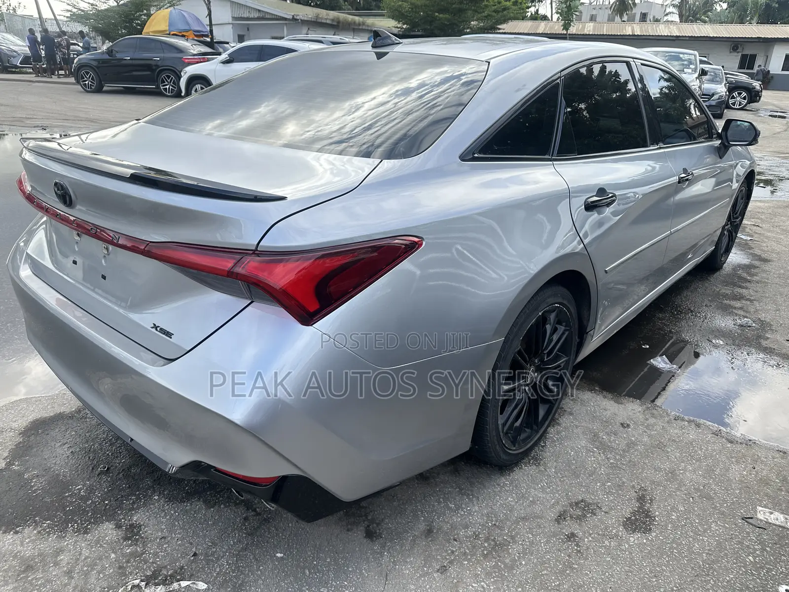 Toyota Avalon XSE Nightshade 2021 Silver