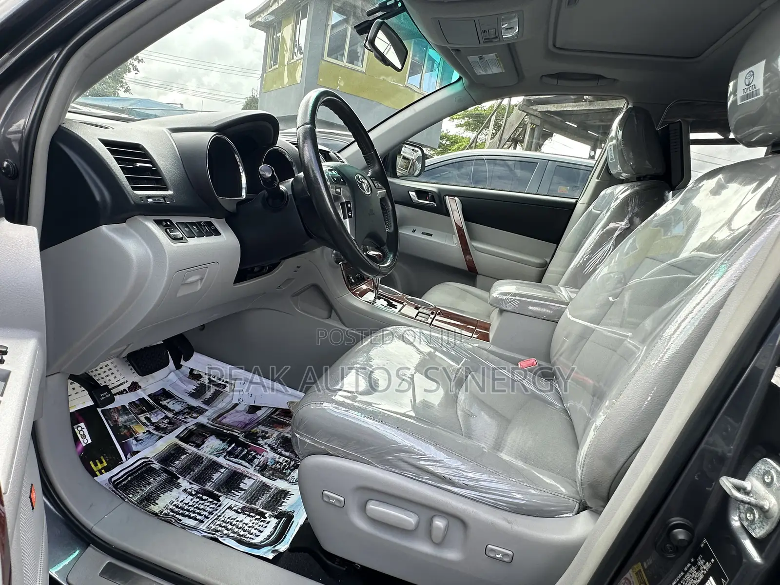 Toyota Highlander Limited 3.5l 4WD 2013 Gray