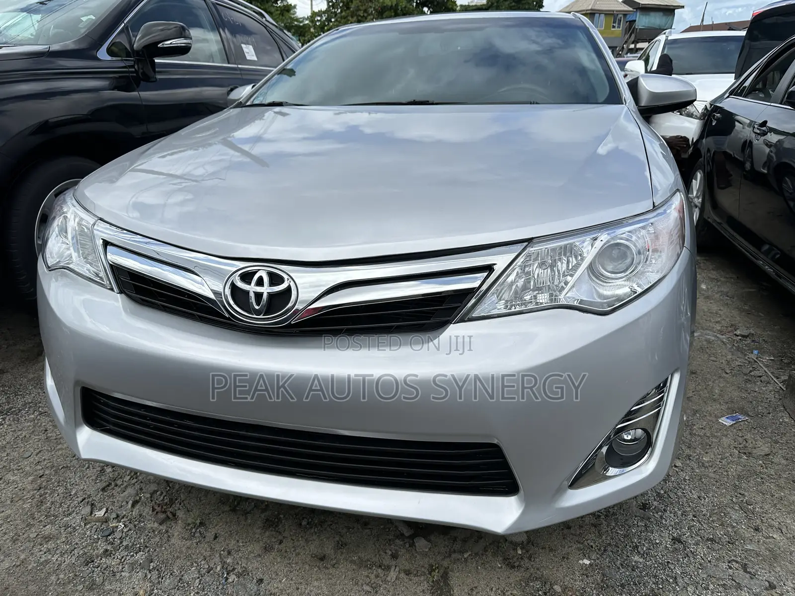 Toyota Camry XLE 4dr Sedan (2.5L 4cyl 6A) 2013 Silver