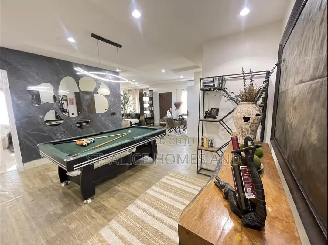 Pelusage 2 Bedroom Apartment, Lekki Phase 1, Lagos.