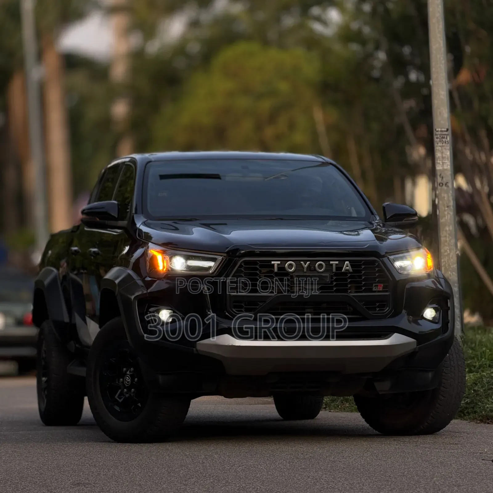Toyota Hilux 2024 Black