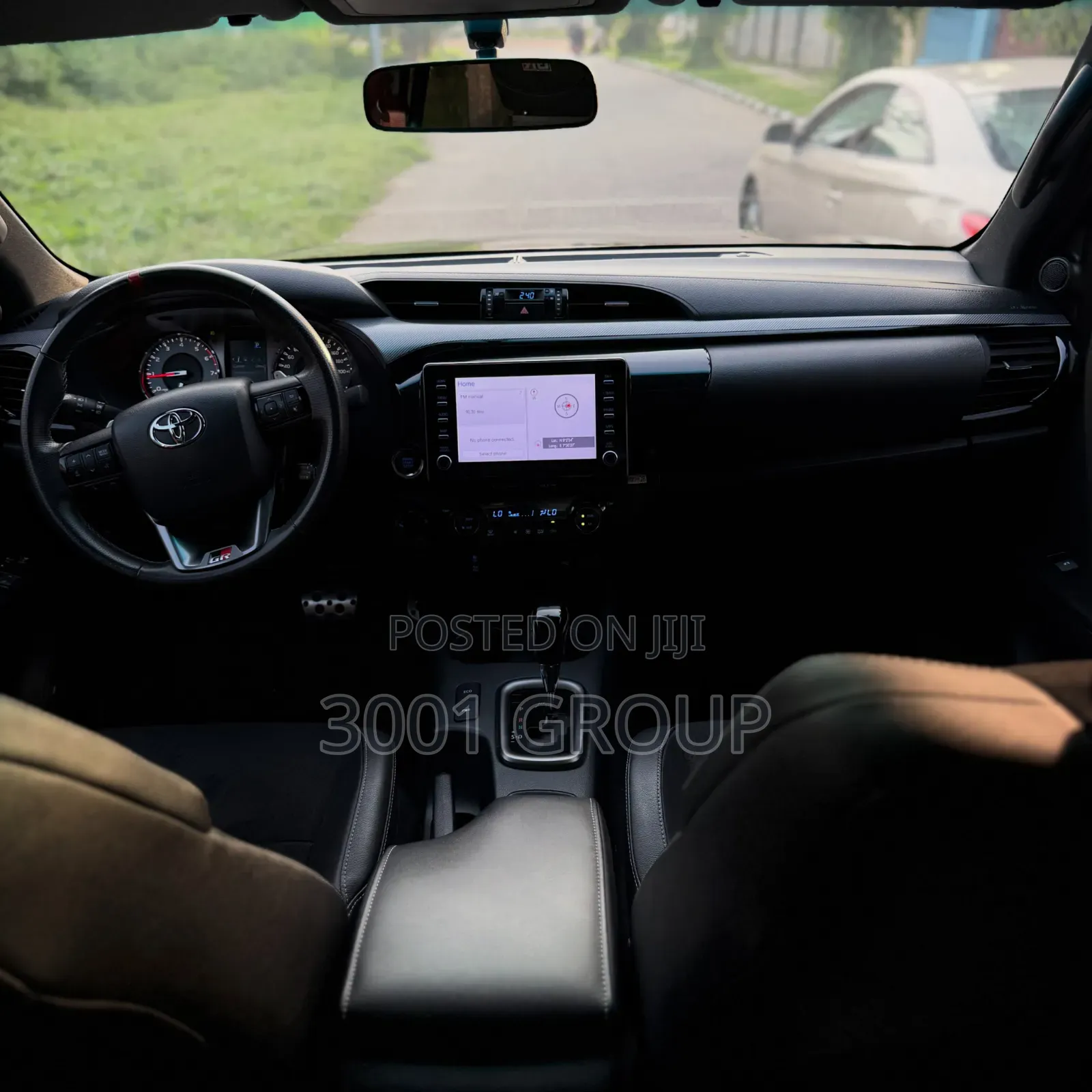 Toyota Hilux 2024 Black