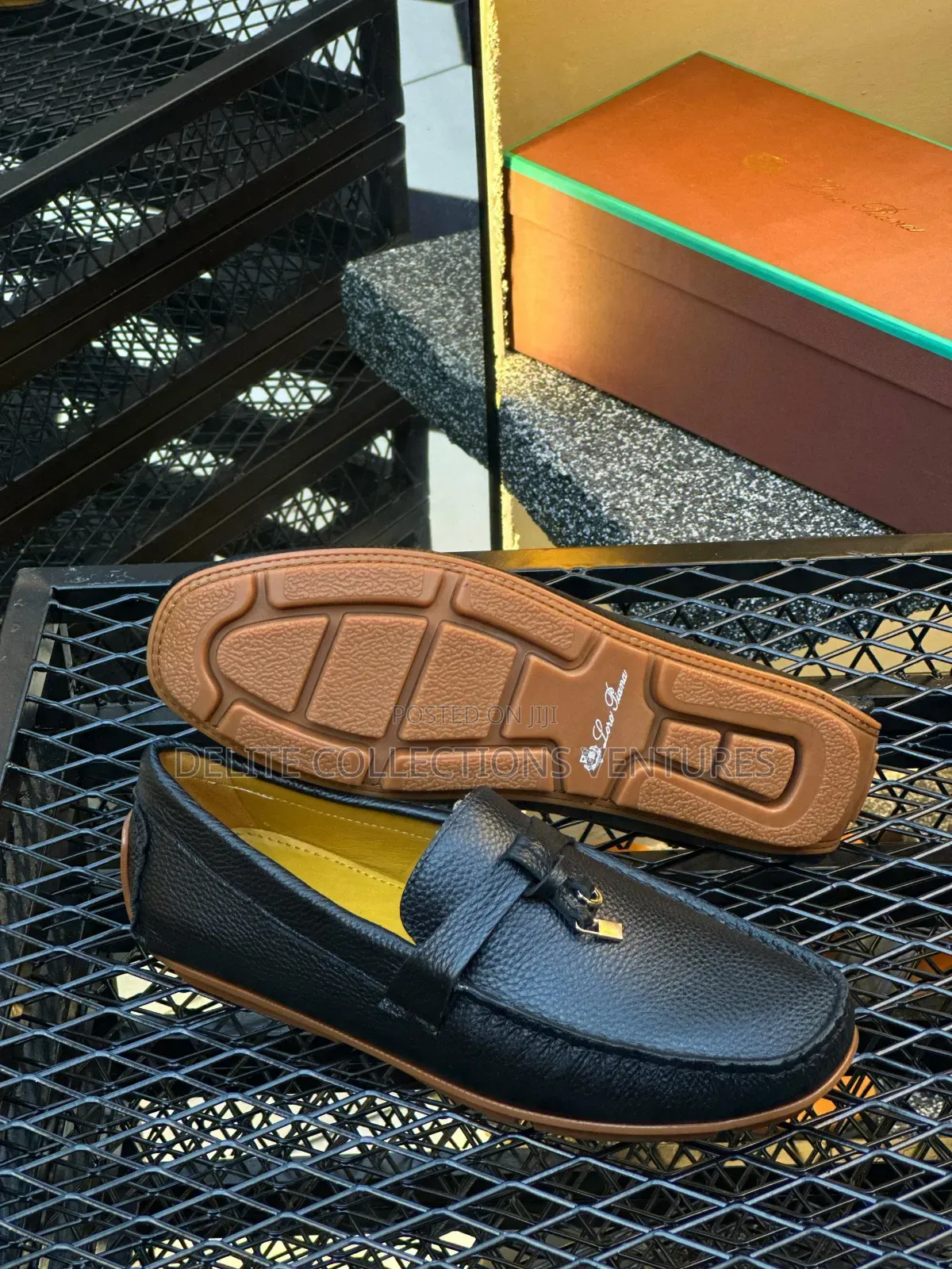 Loro Piana Summer Walk
40 - 46