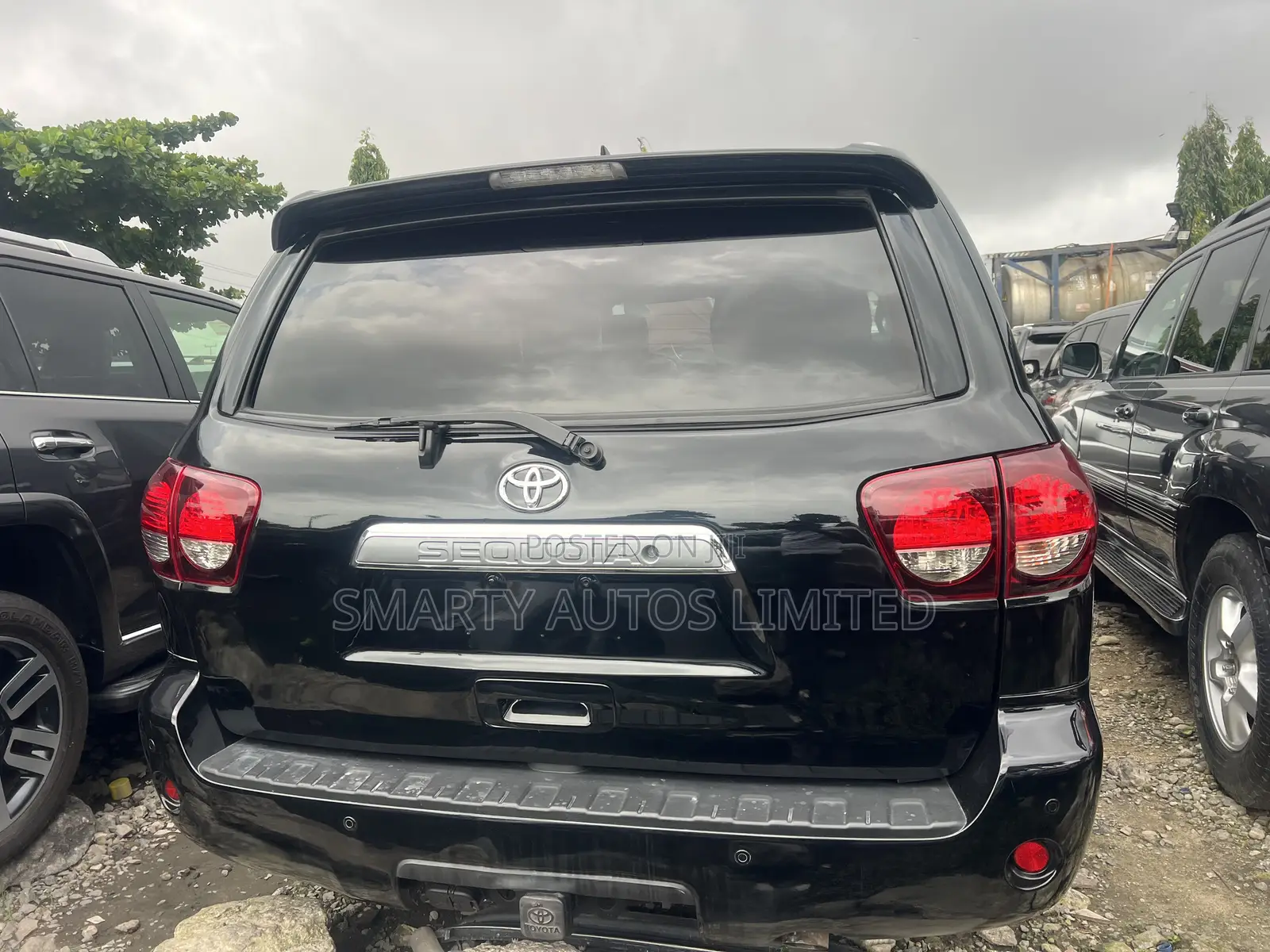 Toyota Sequoia Platinum 4x4 2020 Black