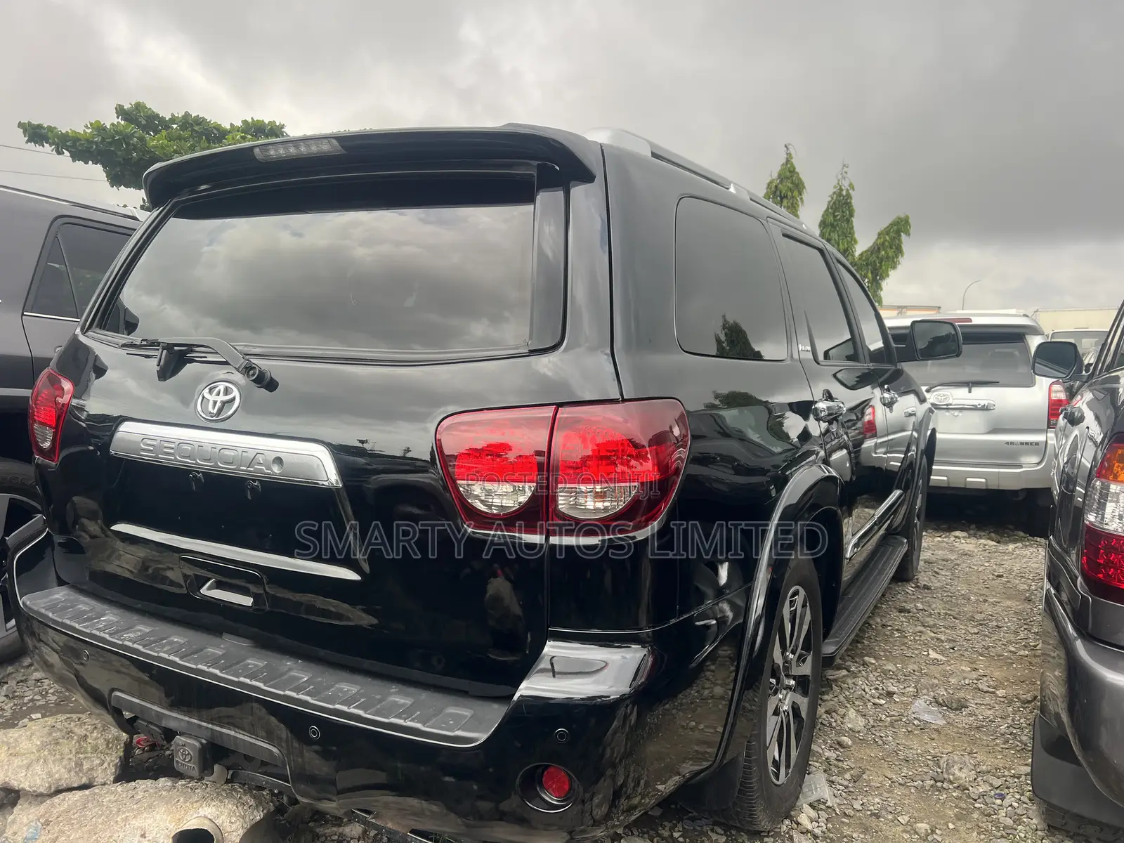 Toyota Sequoia Platinum 4x4 2020 Black