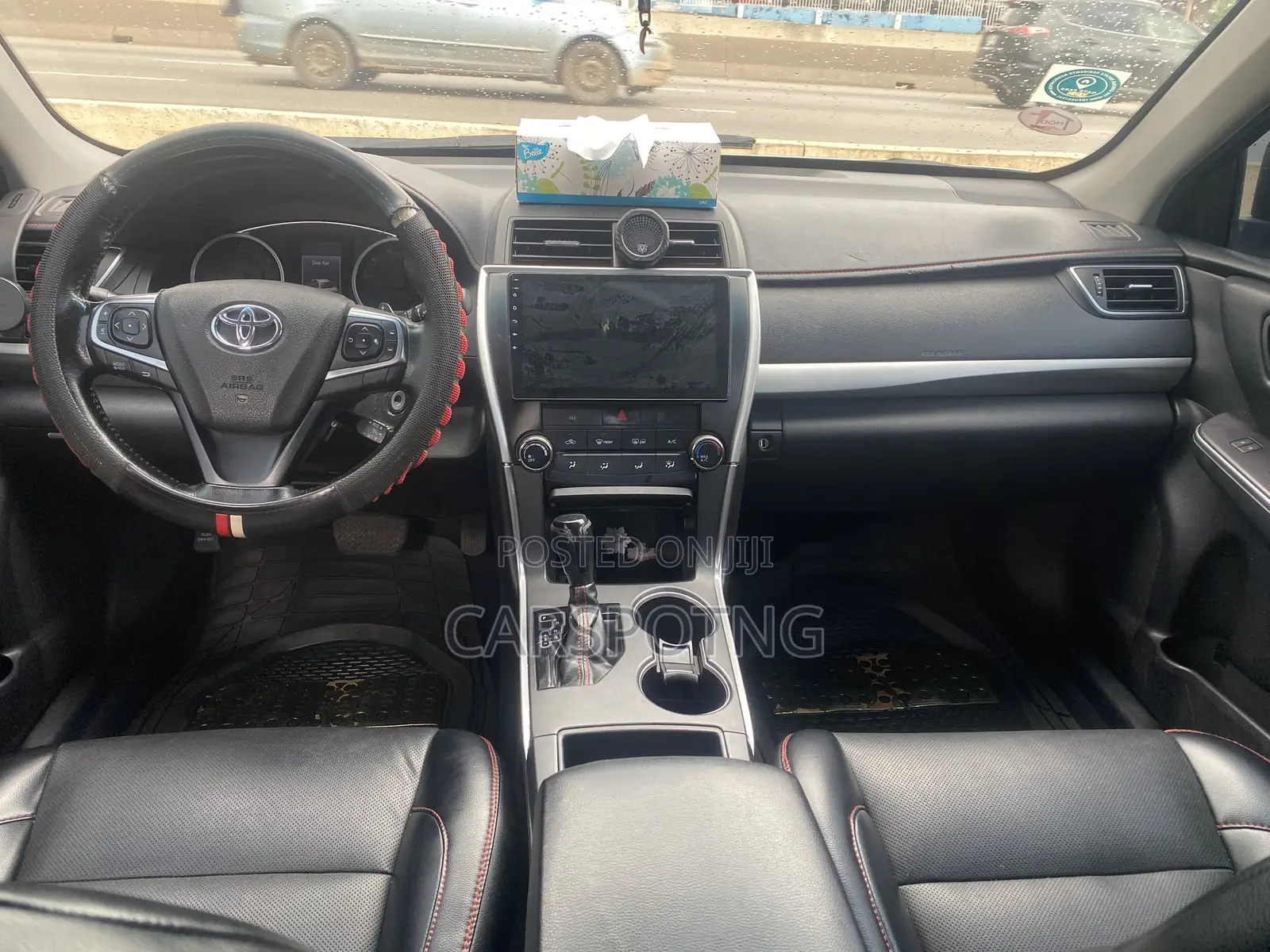 Toyota Camry SE 4dr Sedan (2.5L 4cyl 6A) 2015 Silver