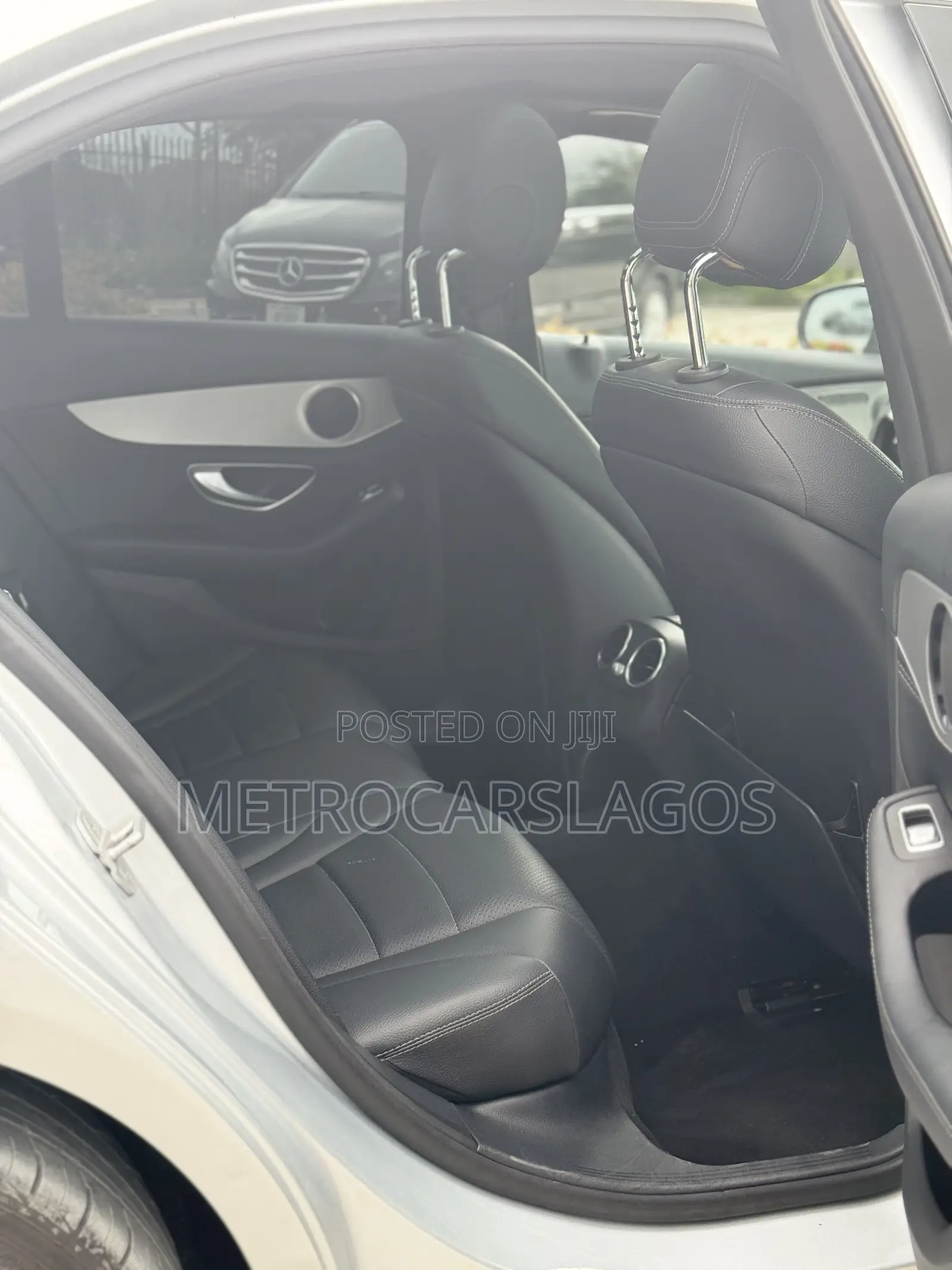 Mercedes-Benz C300 2016 Silver