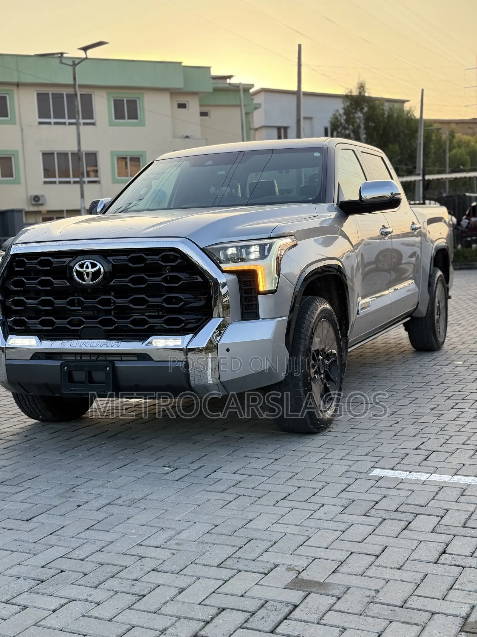 Toyota Tundra 1794 Edition CrewMax 6.5' Bed 2024 Gray