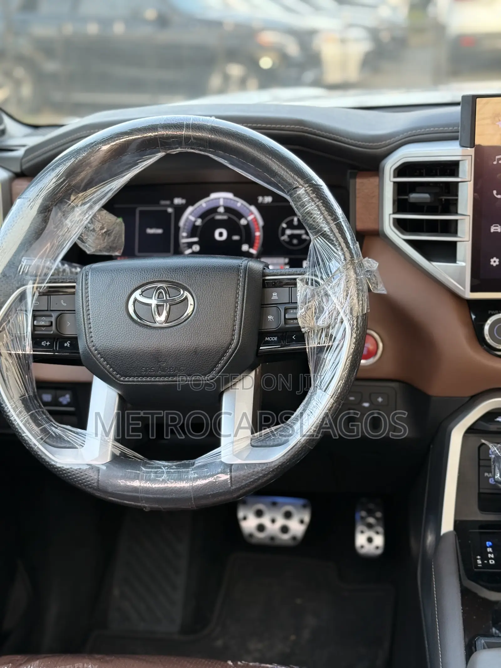 Toyota Tundra 1794 Edition CrewMax 6.5' Bed 2024 Gray