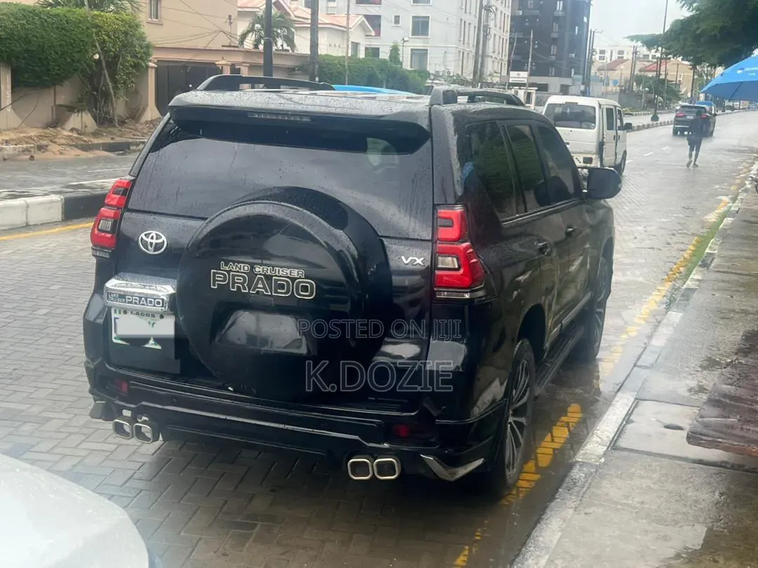 Toyota Land Cruiser Prado 4.0 i 2012 Black