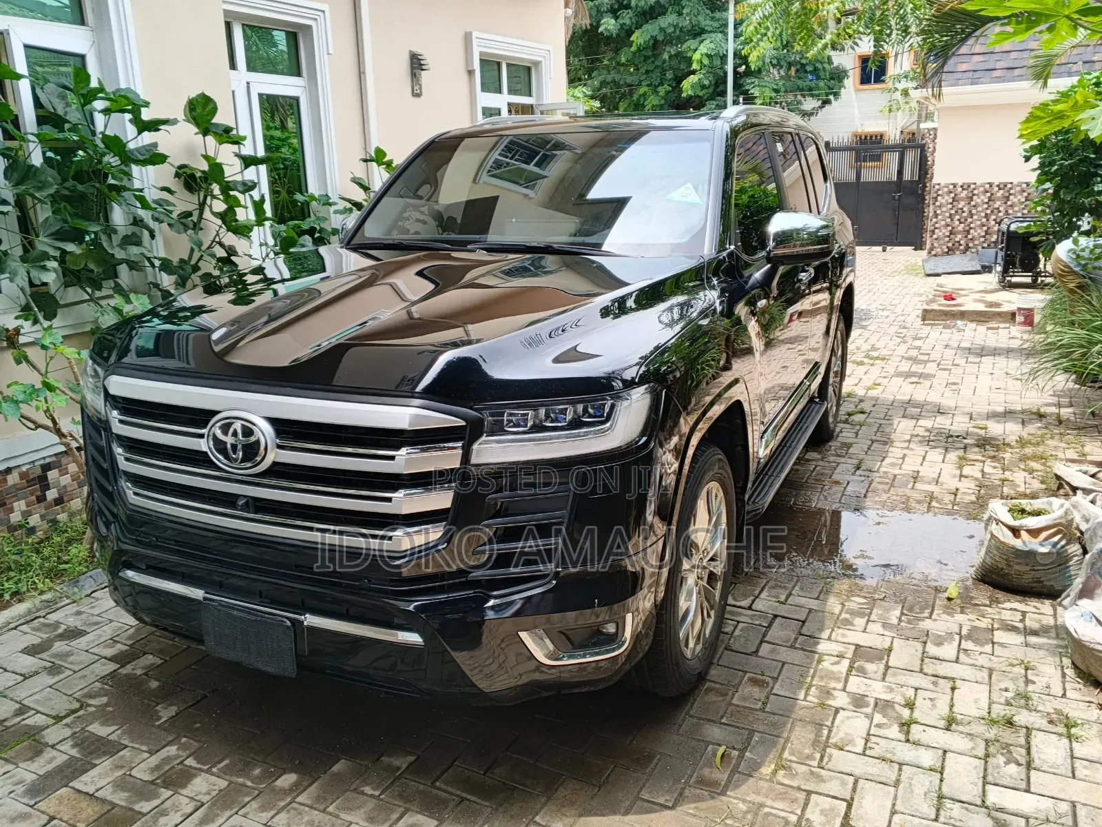 Toyota Land Cruiser 2023 Black