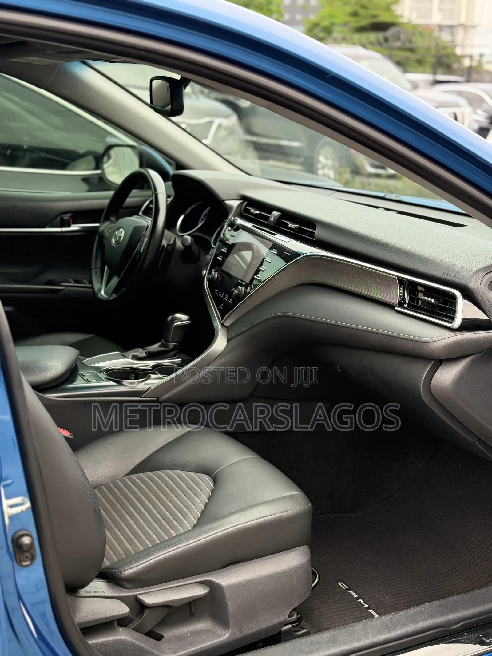 Toyota Camry 2018 Blue