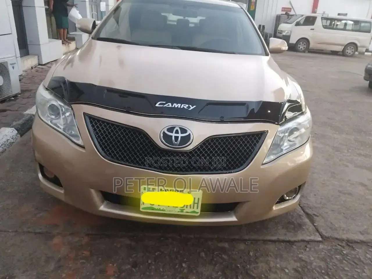 Toyota Camry 2010 Gold