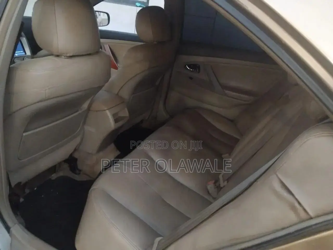 Toyota Camry 2010 Gold