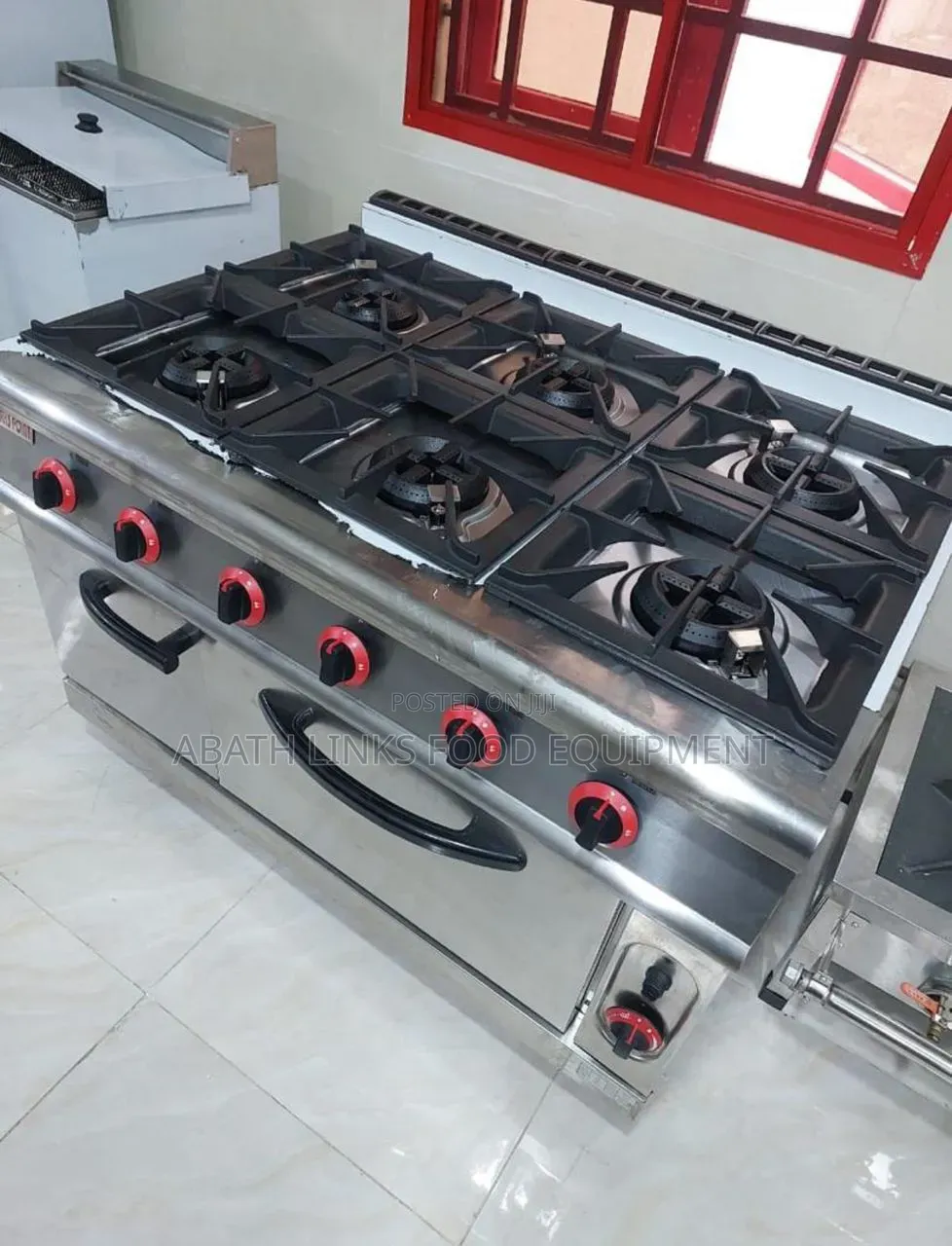 6 Burners Gas Cooker With Oven