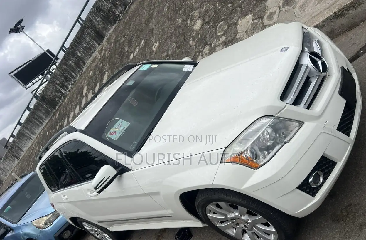 Mercedes-Benz GLK-Class 350 2011 White