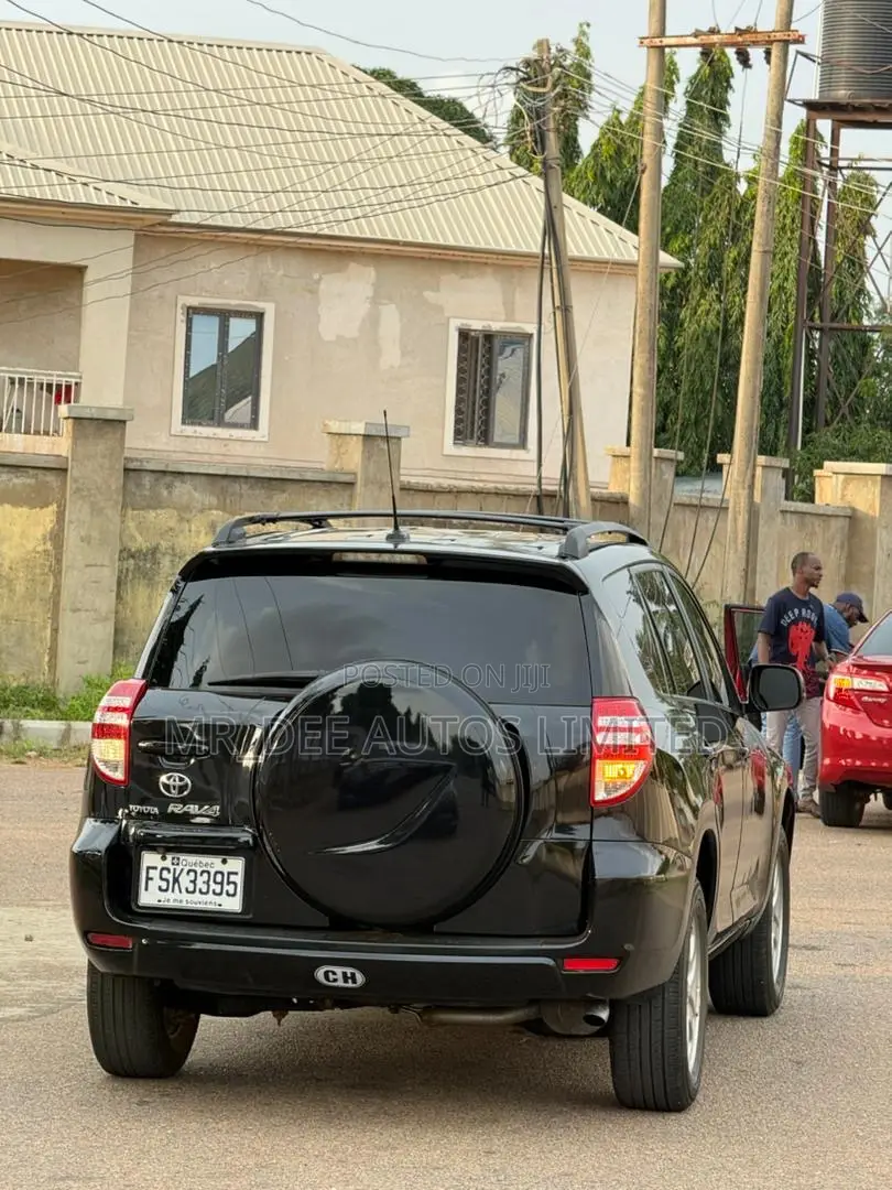 Toyota RAV4 2010 Black