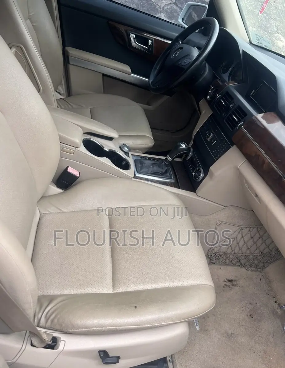 Mercedes-Benz GLK-Class 350 2011 White