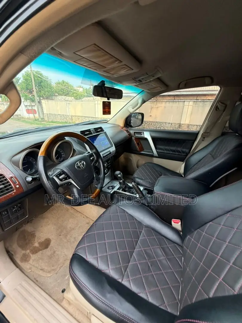 Toyota Land Cruiser Prado 2012 Black