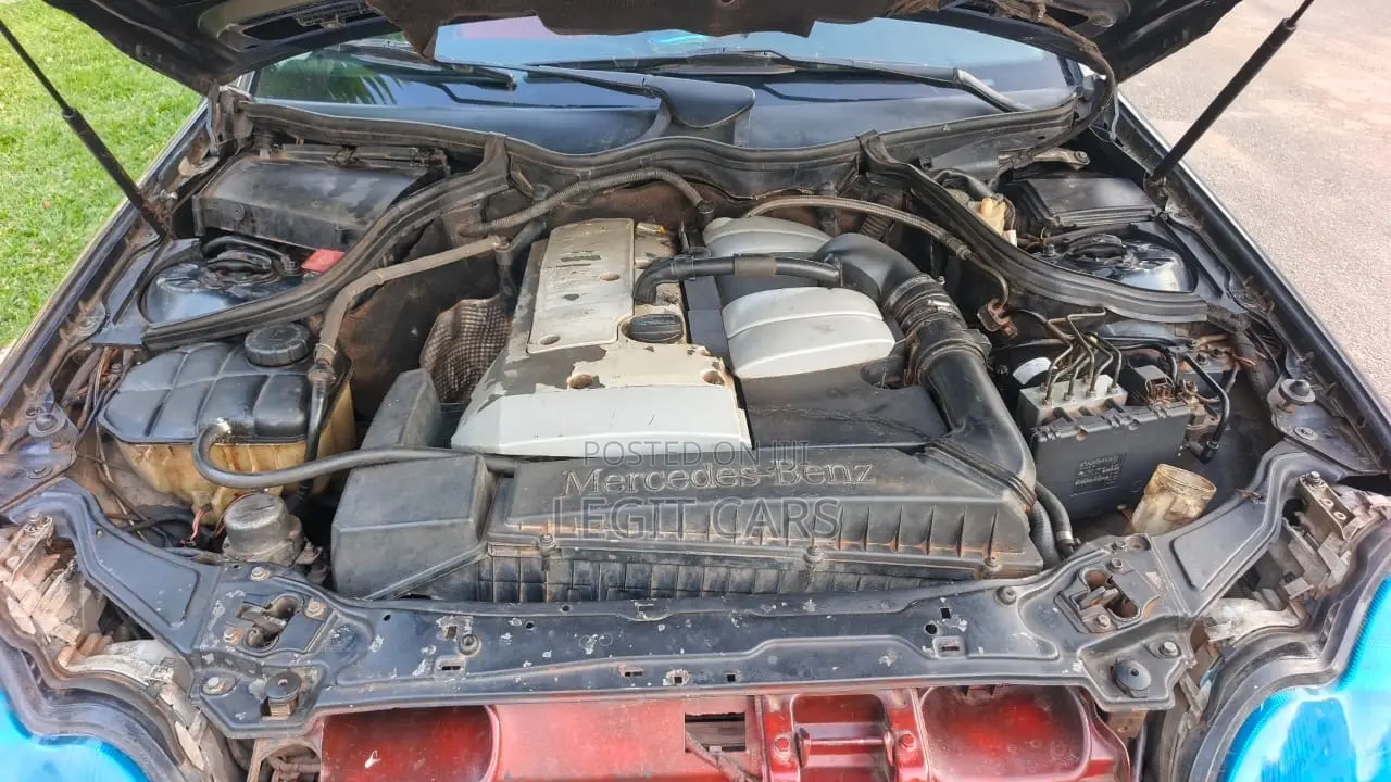 Mercedes-Benz C240 2004 Blue