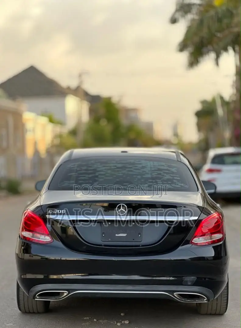 Mercedes-Benz C300 Base Sedan RWD (2.0L 4cyl 7A) 2016 Black