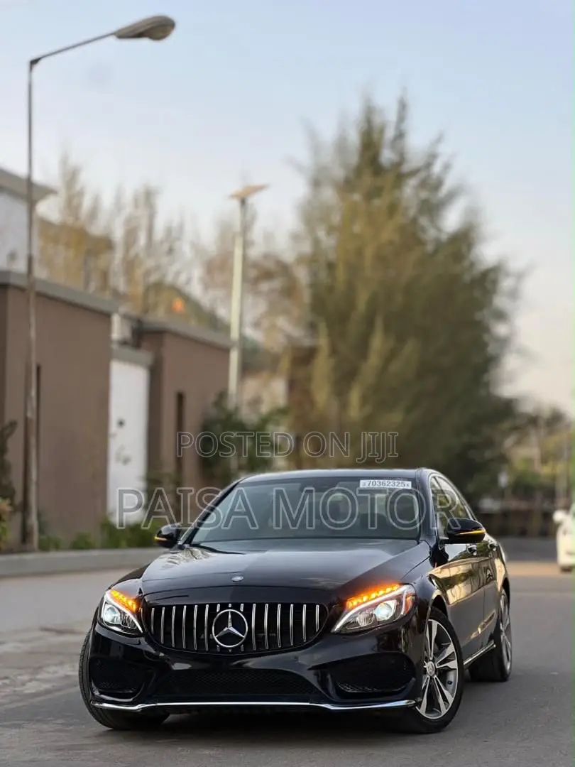 Mercedes-Benz C300 Base Sedan RWD (2.0L 4cyl 7A) 2016 Black