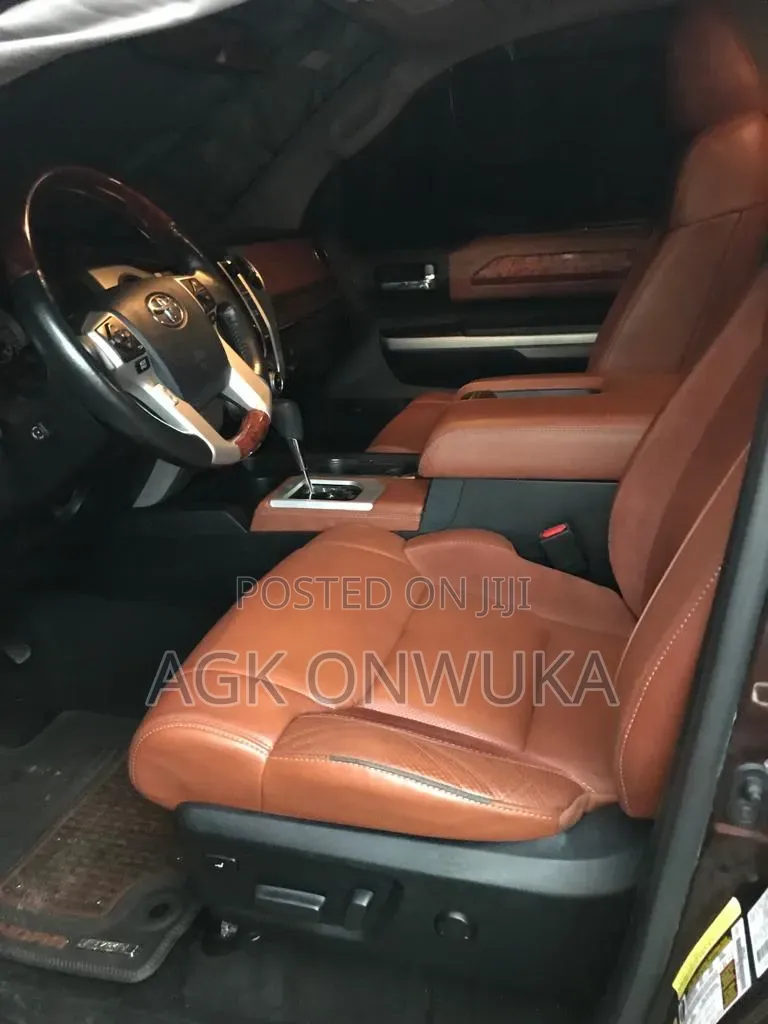 Toyota Tundra 2014 Brown