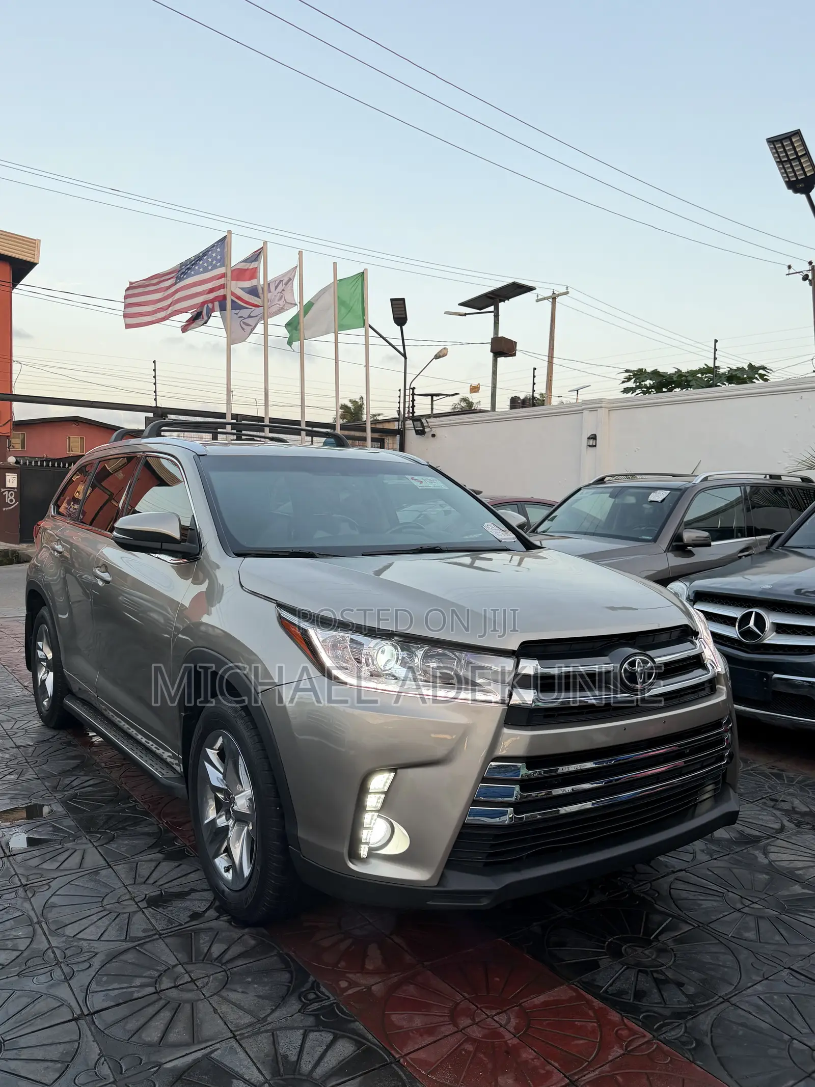 Toyota Highlander 2015 Gold