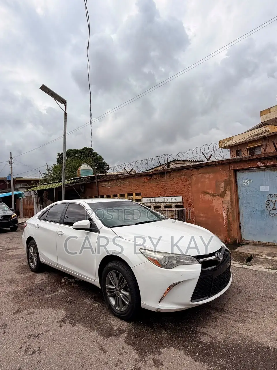 Toyota Camry SE 4dr Sedan (2.5L 4cyl 6A) 2016 White