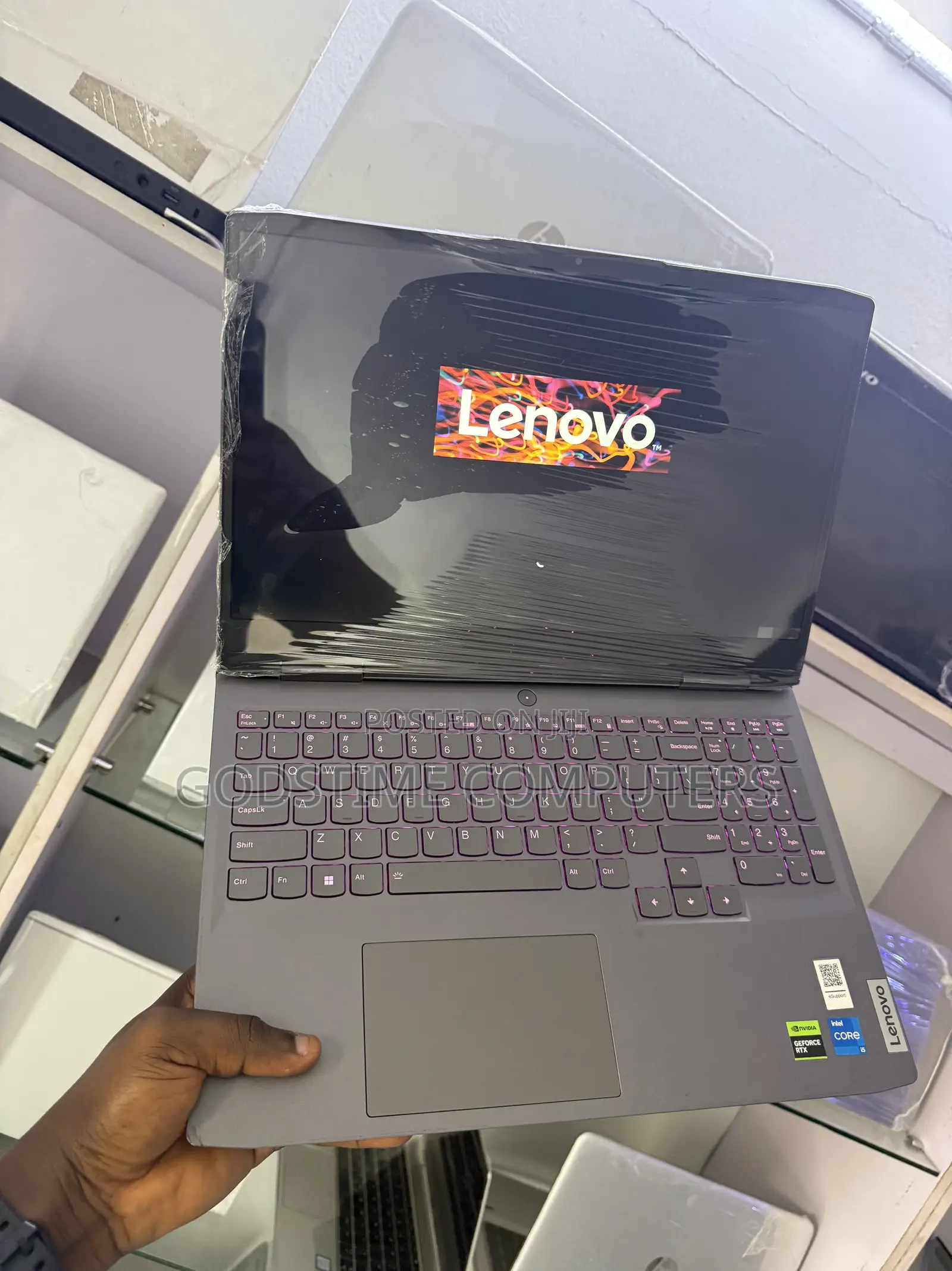 New Laptop Lenovo 16GB Intel Core i5 SSD 512GB