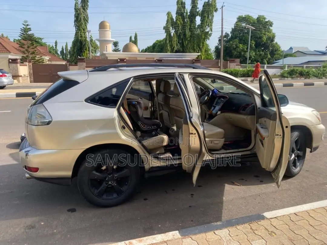 Lexus RX 330 2005 Gold