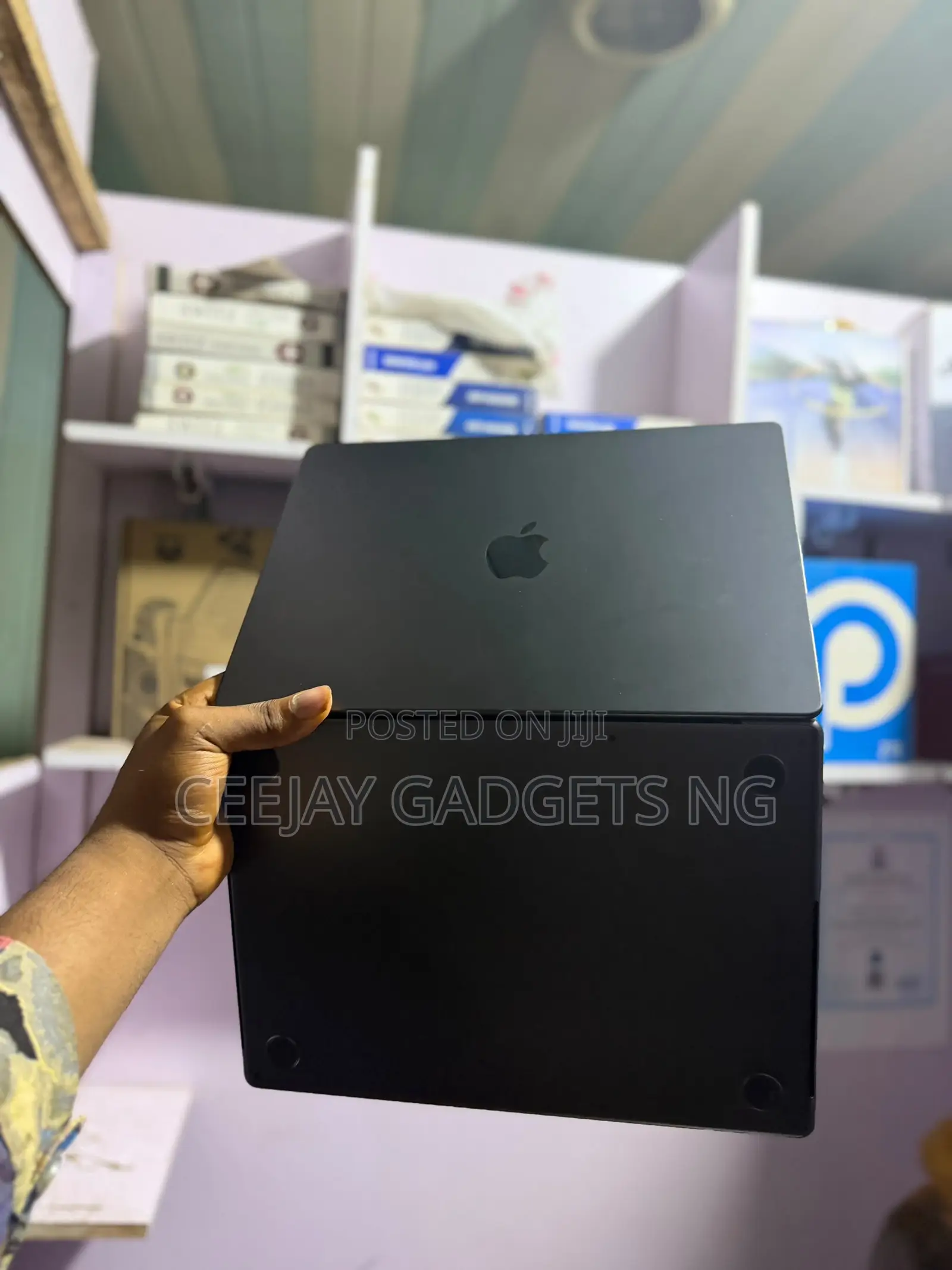 Laptop Apple MacBook Pro 2026 M5 Pro 24GB Apple M5 Pro SSD 1T