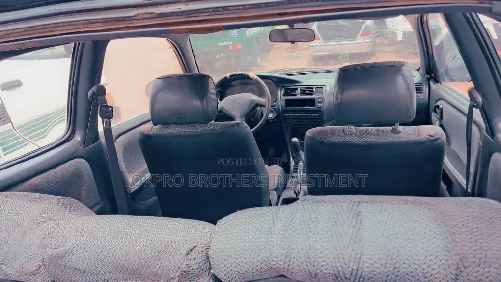 Toyota Corolla 1999 Blue