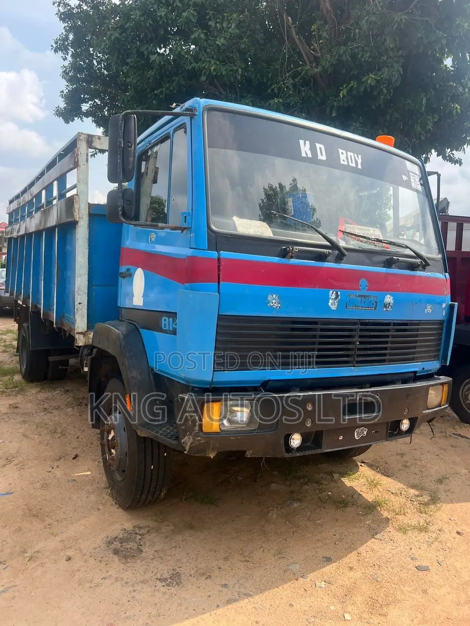 Mercedes 8stud Truck
