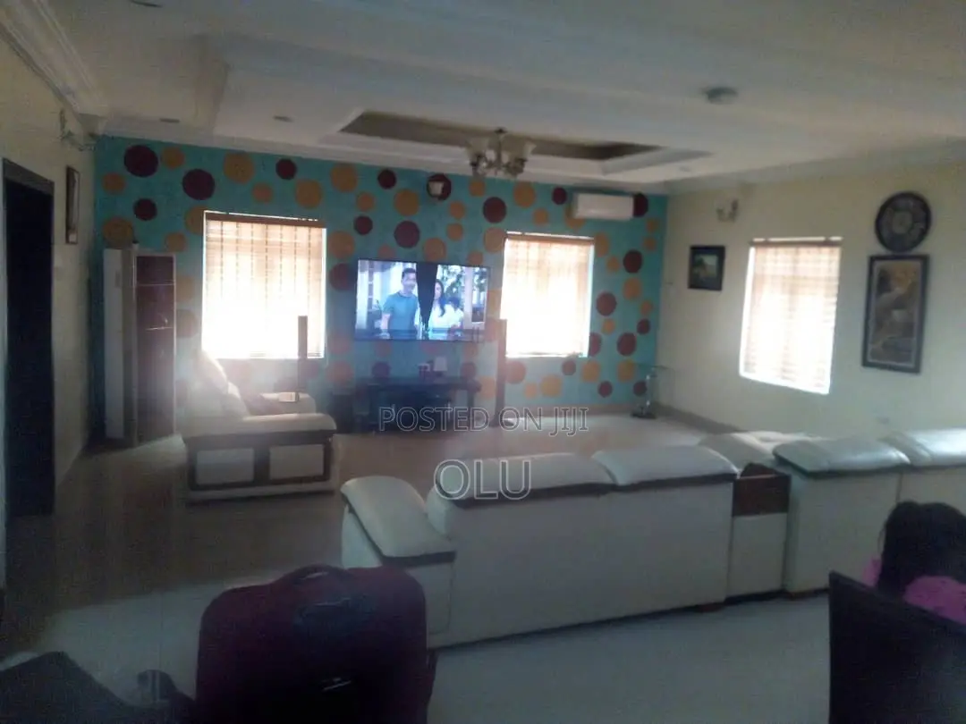 Furnished 5bdrm Duplex in Ikota for sale