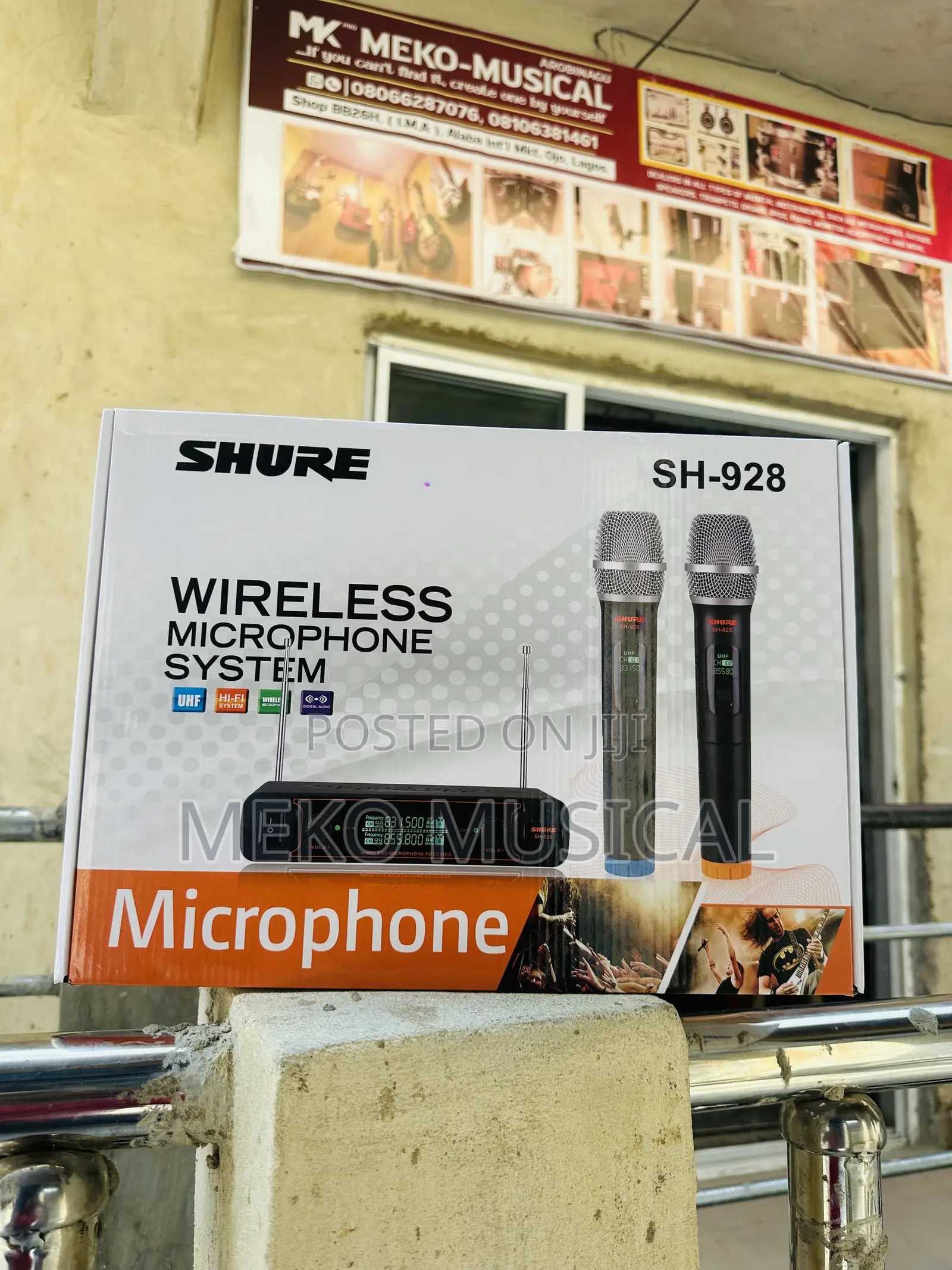 Shure Wireless Microphone