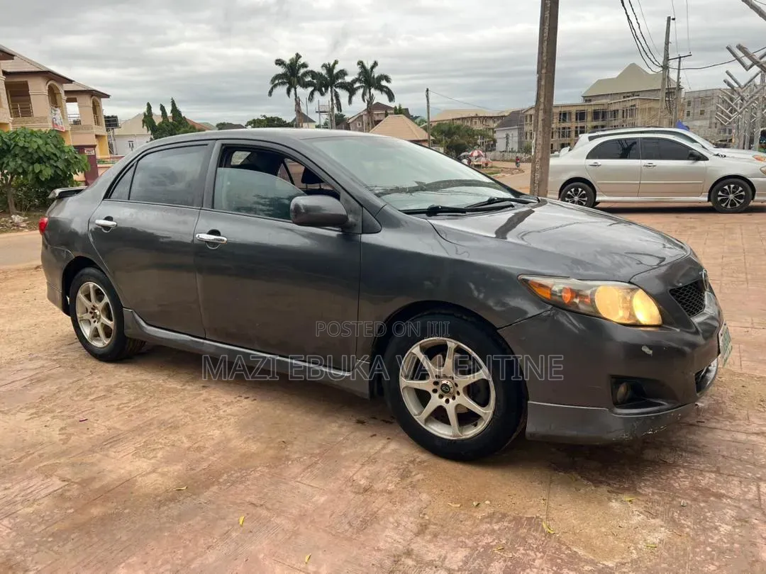 Toyota Corolla 2009 Gray