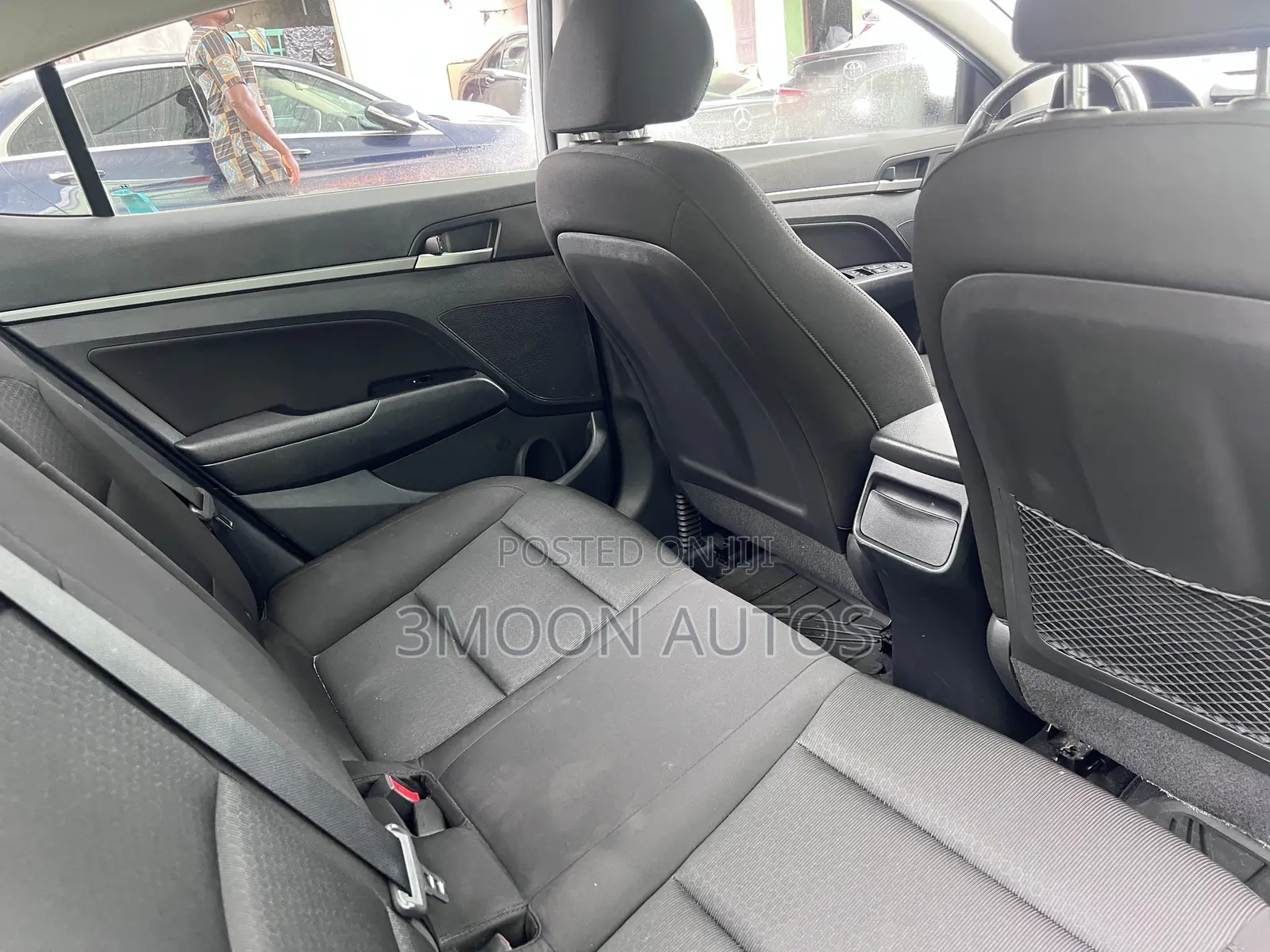Hyundai Elantra Limited Sedan FWD (2.0L 4cyl 6A) 2017 White