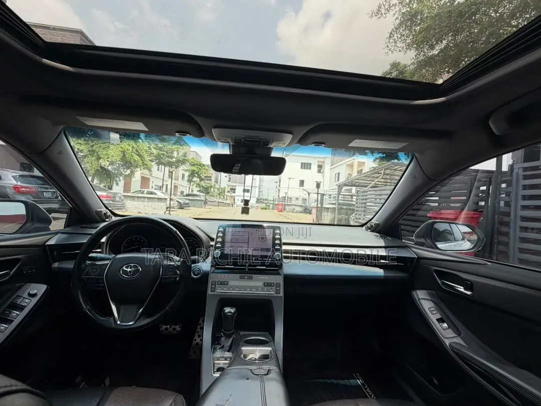 Toyota Avalon 2019 White