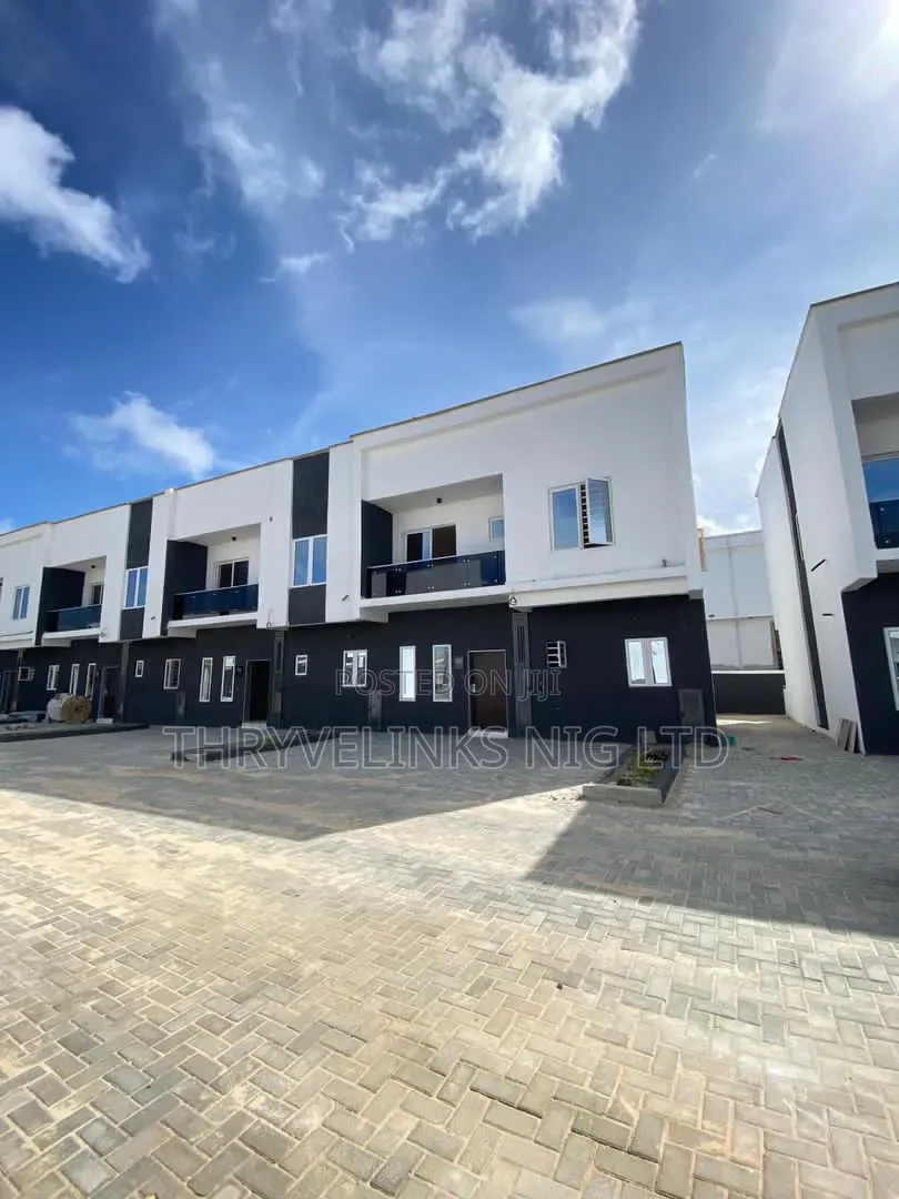 3bdrm Duplex in Citadel View Estate, for rent