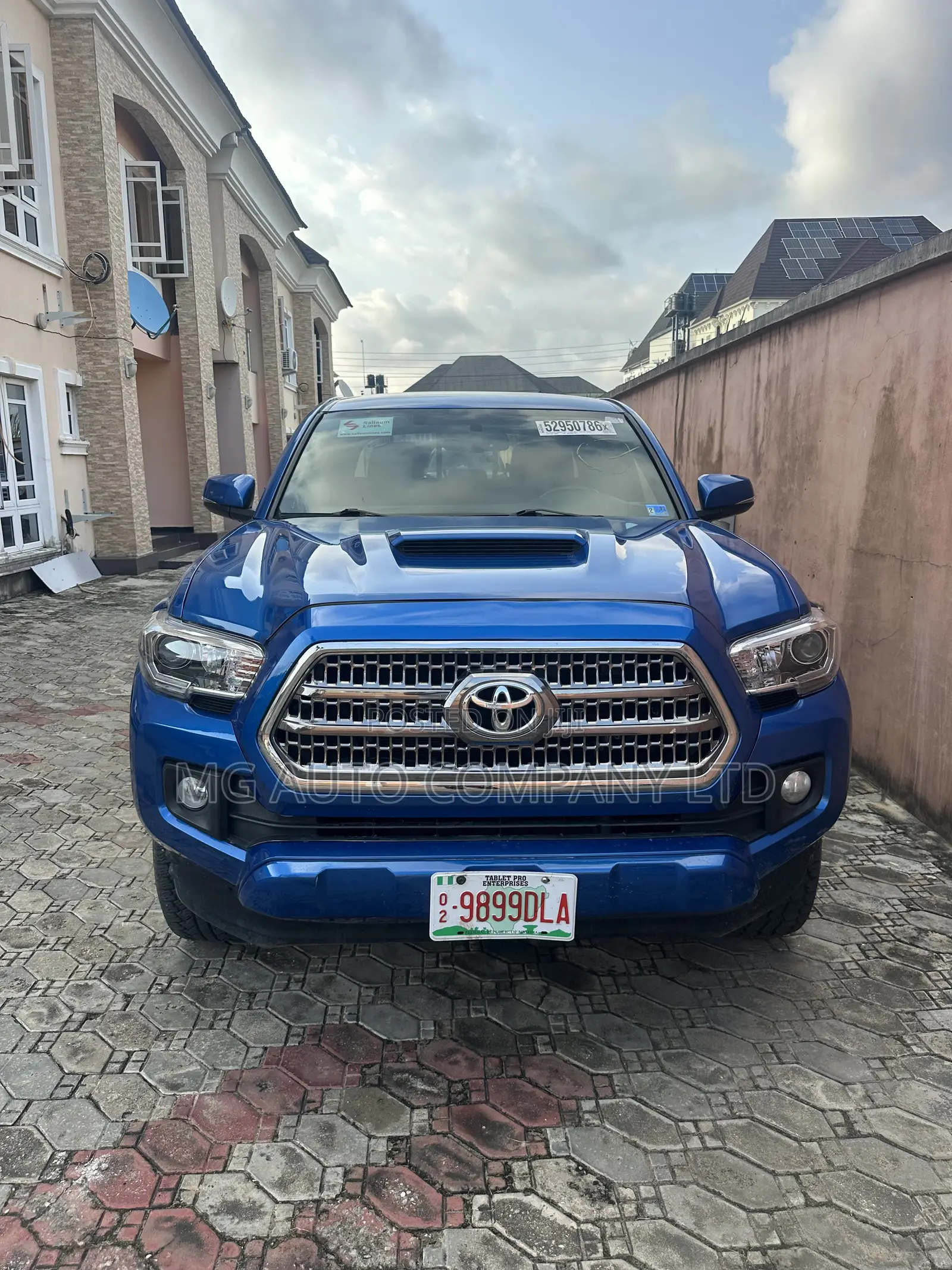 Toyota Tacoma 4dr Double Cab 2016 Blue