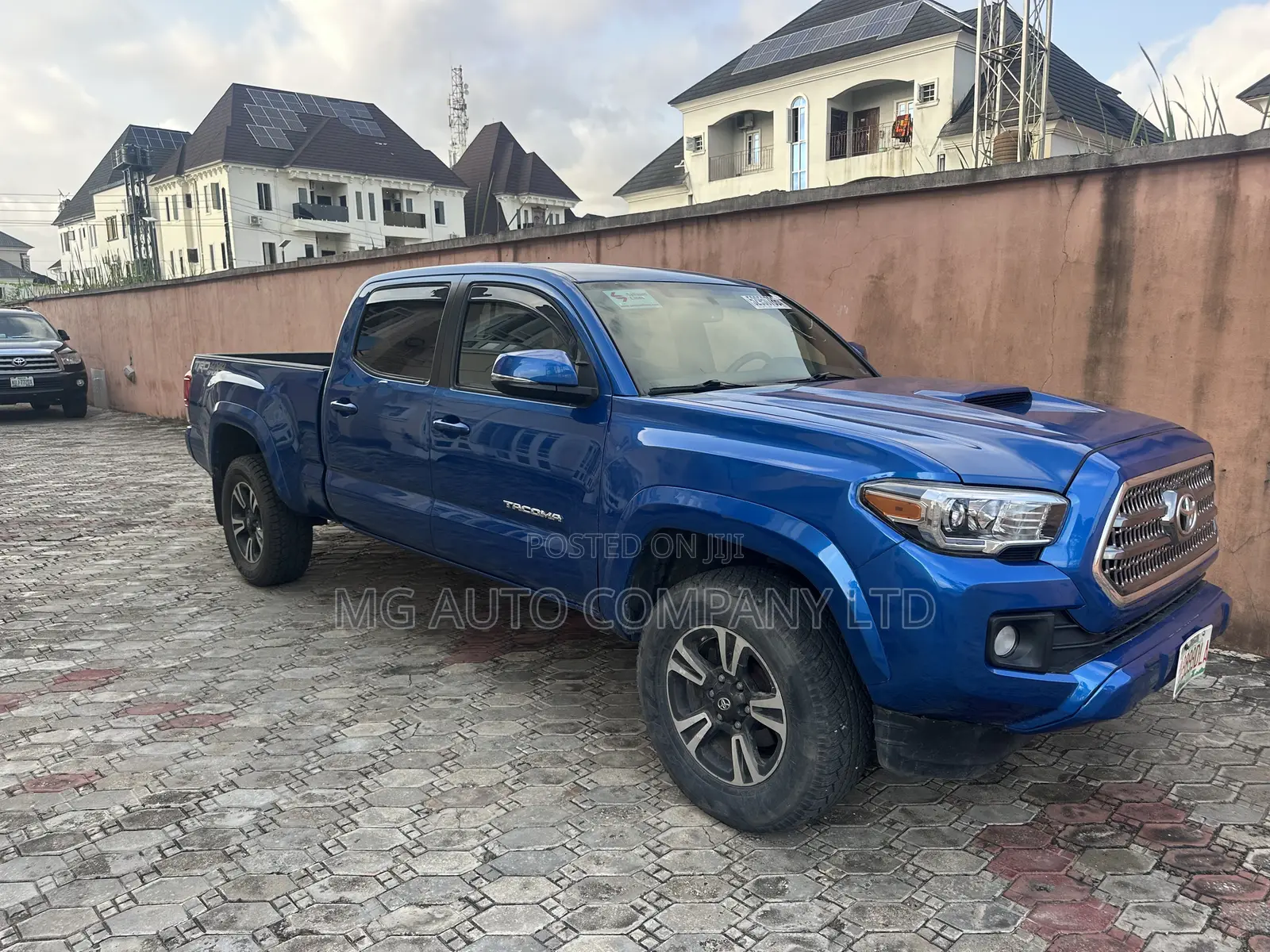 Toyota Tacoma 4dr Double Cab 2016 Blue