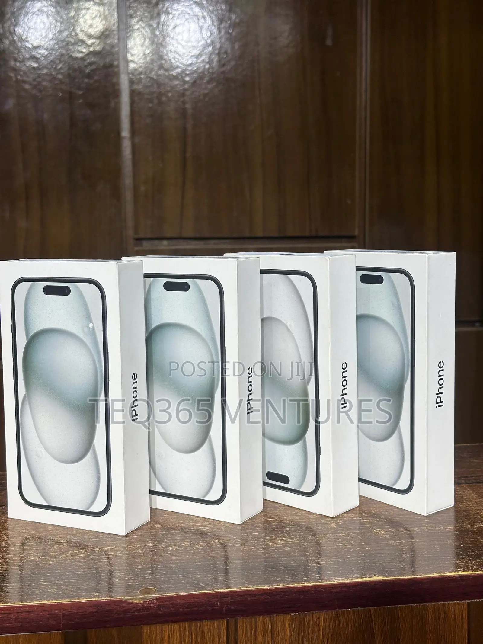 New Apple iPhone 15 128 GB Blue