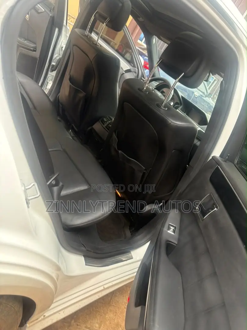 Mercedes-Benz E350 2011 White
